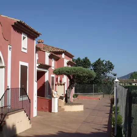 Hotel La Romarine 3*