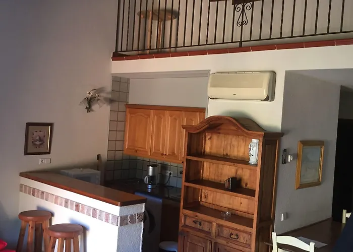 Hotel La Romarine 3*