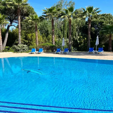 Hotel La Romarine 3*