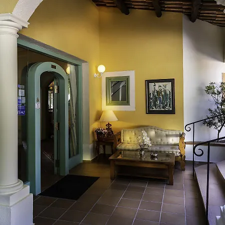 Hotel La Romarine 3*
